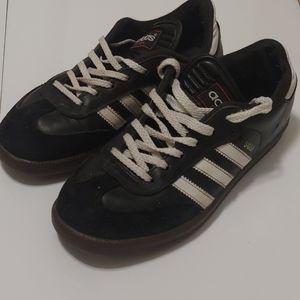 Adidas Samba Sneakers Shoes Size 3.5